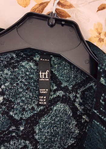 zara Düğmeli Yılan Desenli koyu yeşil Kadın Gömlek - Görsel 6