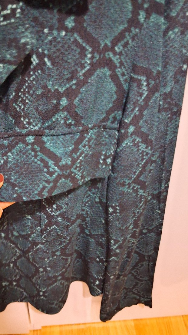 zara Düğmeli Yılan Desenli koyu yeşil Kadın Gömlek - Görsel 4