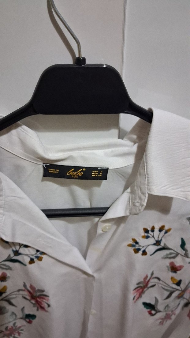 Nakışlı Beyaz Bohem Kısa Kollu Gömlek - Görsel 2