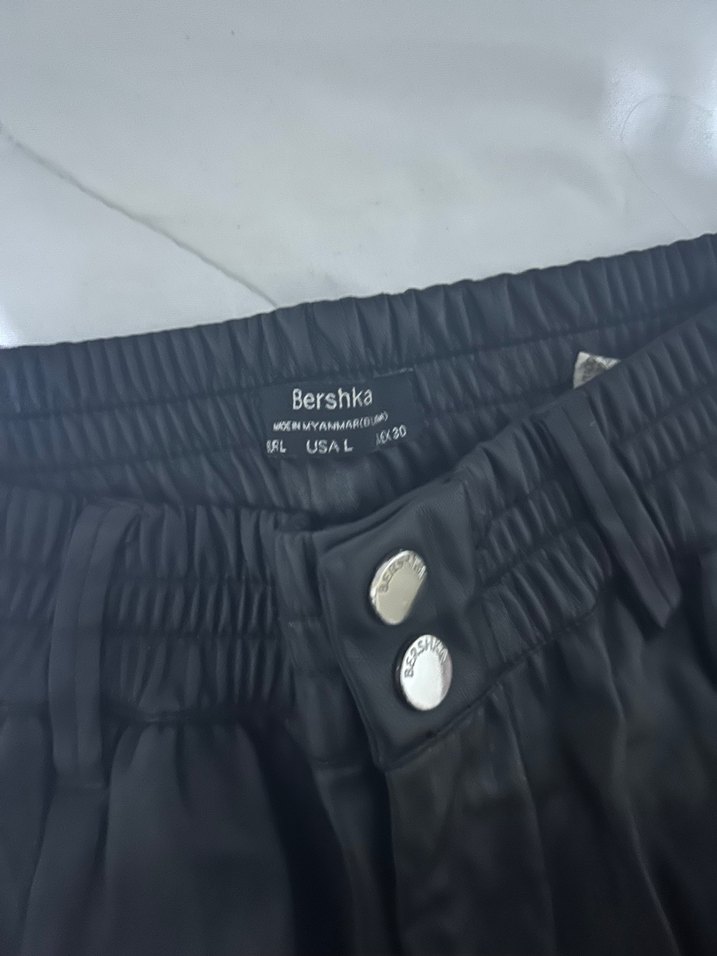 Siyah Deri Kadın Pantolon - Görsel 2