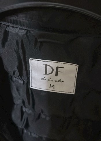 Siyah Fermuarlı Kadın Yelek - Görsel 2