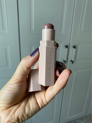 Fenty beauty stick kontör