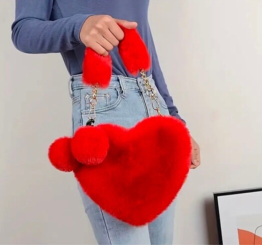 Peluş asma çanta
