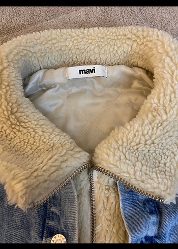 Kadın Mavi Peluş Detaylı Denim Ceket - Görsel 3