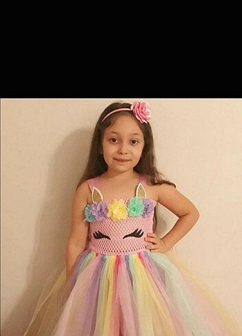 5 Yaş Beden 5-6 yaş Kız çocuk unicornlu abiye kostüm elbise 