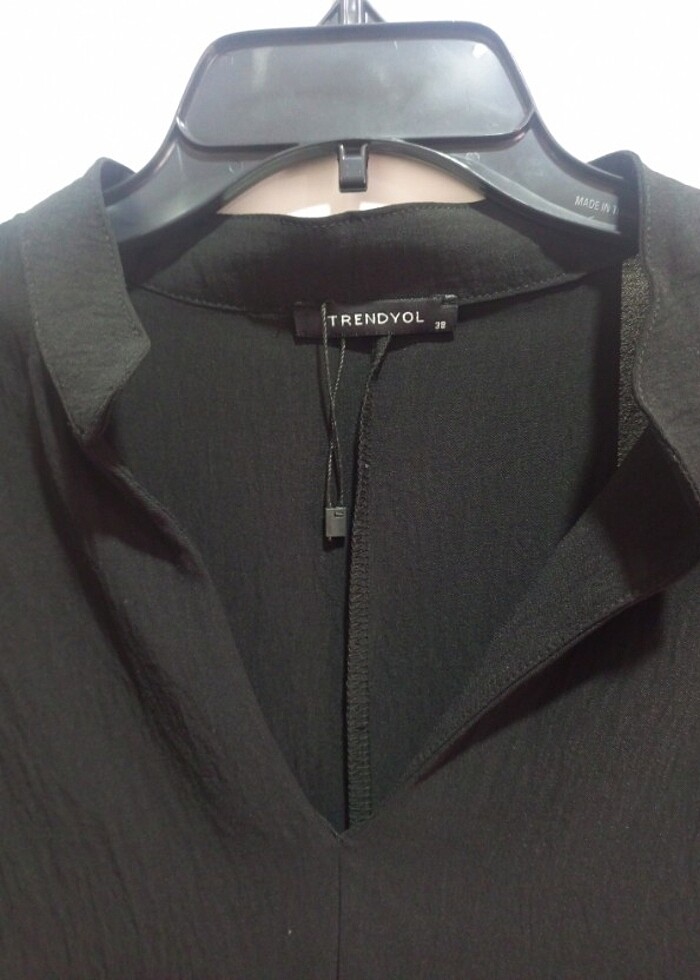 Siyah tarz farklı bir elbise - Görsel 4