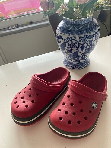 Crocs crocs??