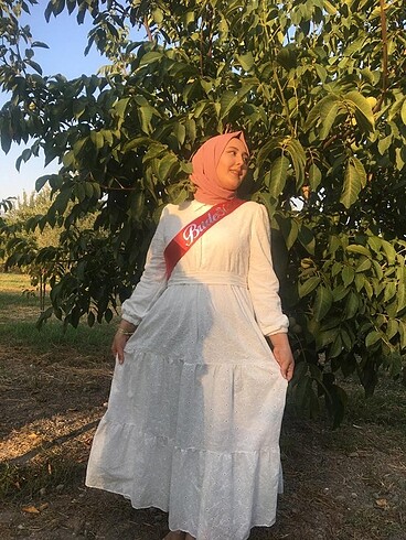 Beyaz elbise