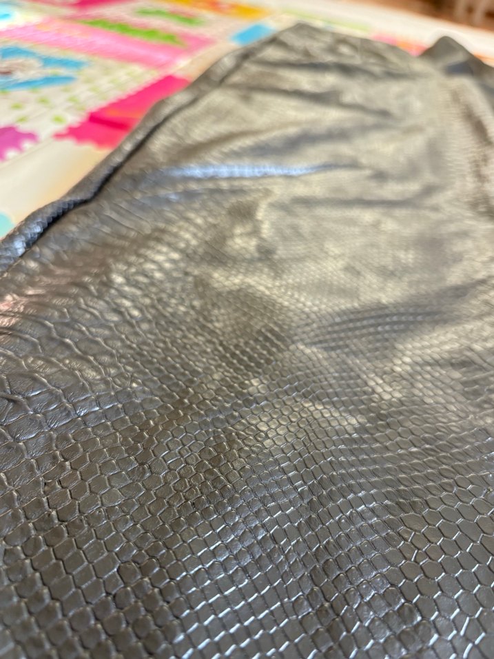 Kadın Siyah Yılan Derisi desenli deri pantalon - Görsel 5