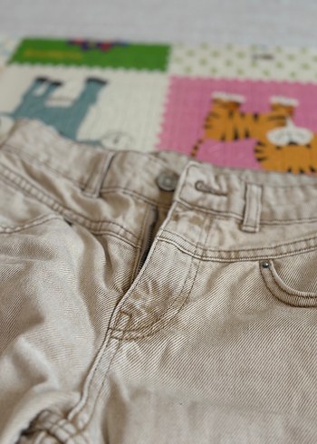 Krem pantalon  ve siyah ispanyol paça pantalon - Görsel 3