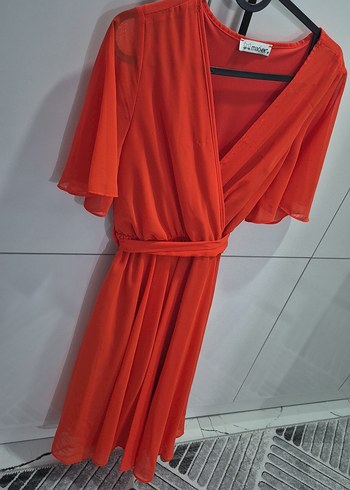 Uzun Kırmızı Kadın Elbise - Görsel 2