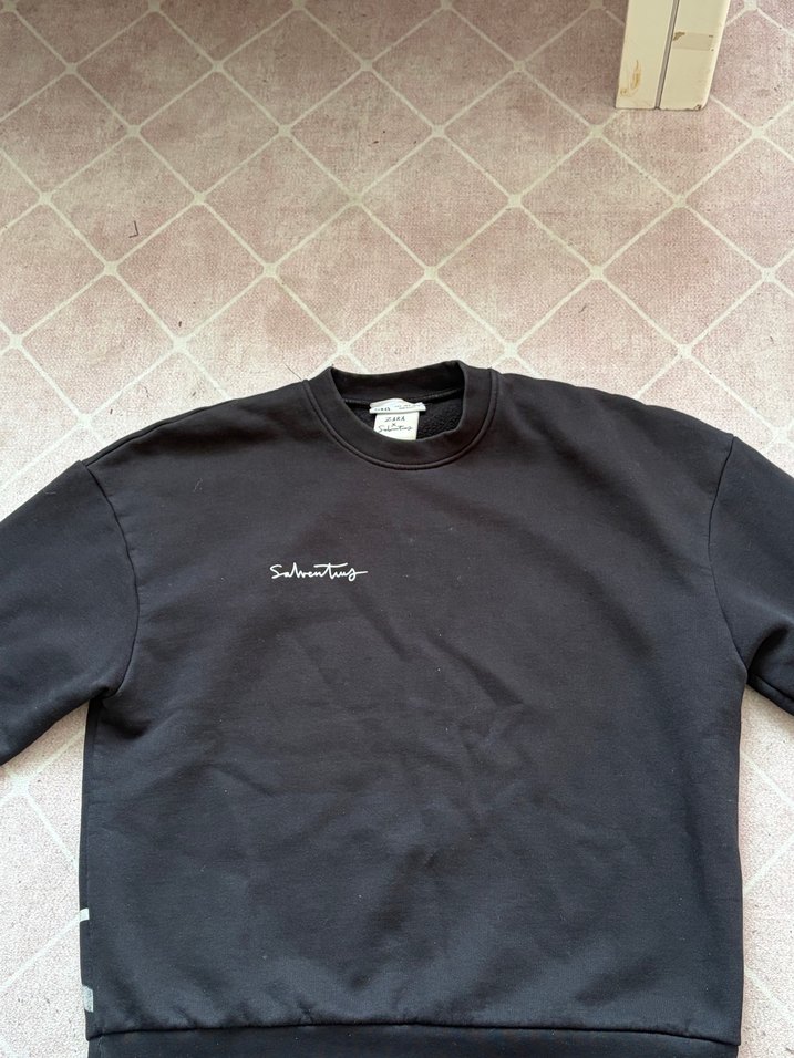 Siyah Baskılı Kısa Kadın Sweatshirt - Görsel 2