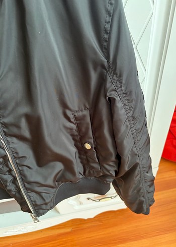 Siyah Fermuarlı Kadın Ceket - Görsel 3