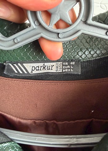 Kahverengi Yılan Derisi Desenli Kemerli Deri Ceket - Görsel 5