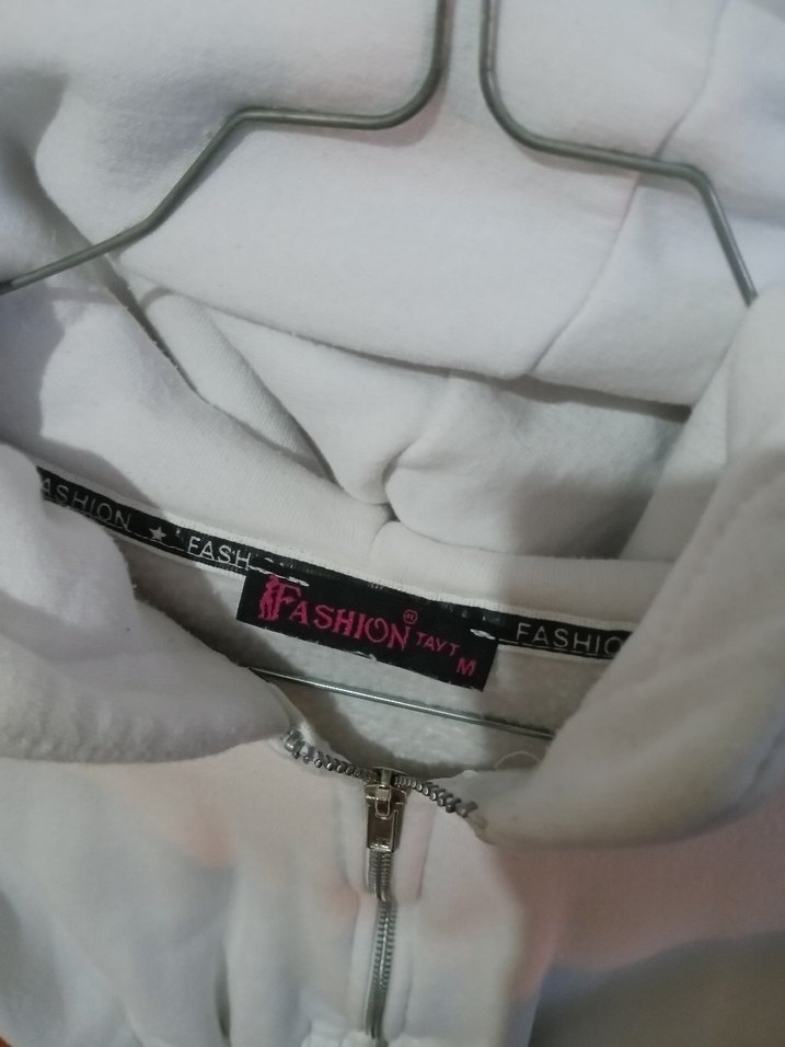 Beyaz Kapüşonlu Fermuarlı Kısa Sweatshirt hırka - Görsel 3