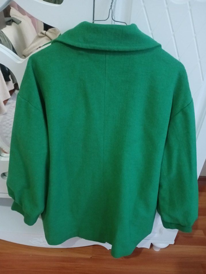 Düğmeli Yeşil Midi Ceketi - Görsel 2