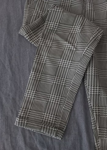 Gri Kadın Pilili Kumaş Pantolon - Görsel 2