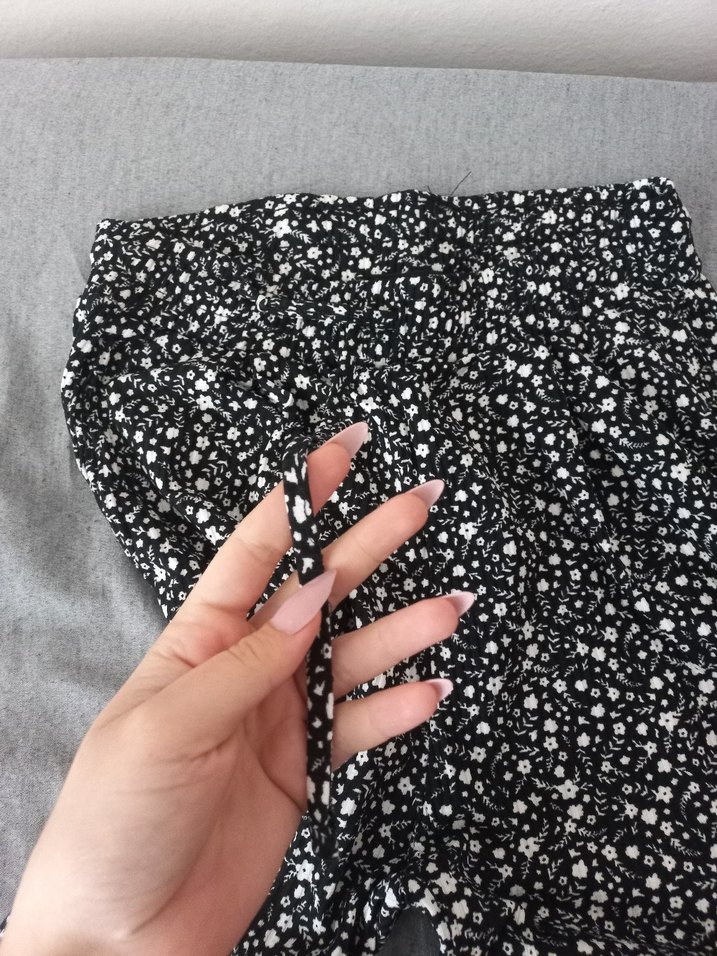 kadin siyah çiçekli alt - Görsel 2