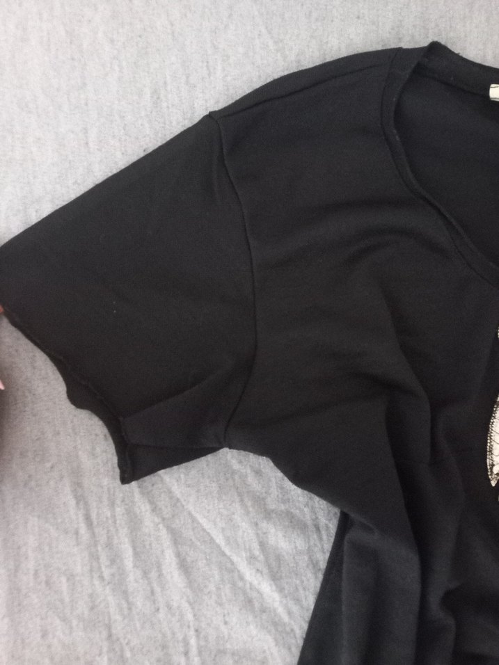 Siyah Payetli Baykuş Baskılı Kadın Tişört - Görsel 2