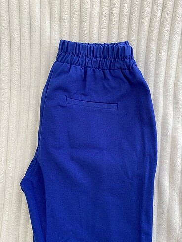 xs Beden Bershka kumaş pantolon