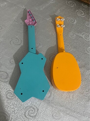 Beden Oyuncak gitar