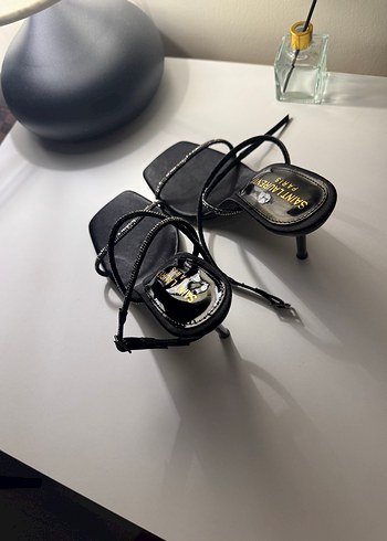 38 Beden siyah Renk Siyah Saint Laurent Kadın Topuklu Ayakkabı