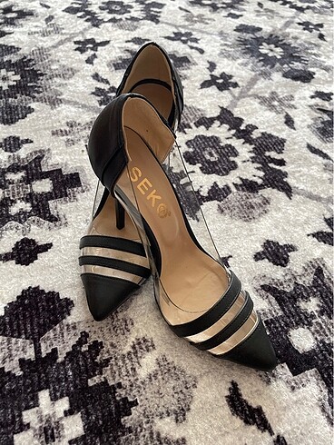 Seffaf stiletto siyah