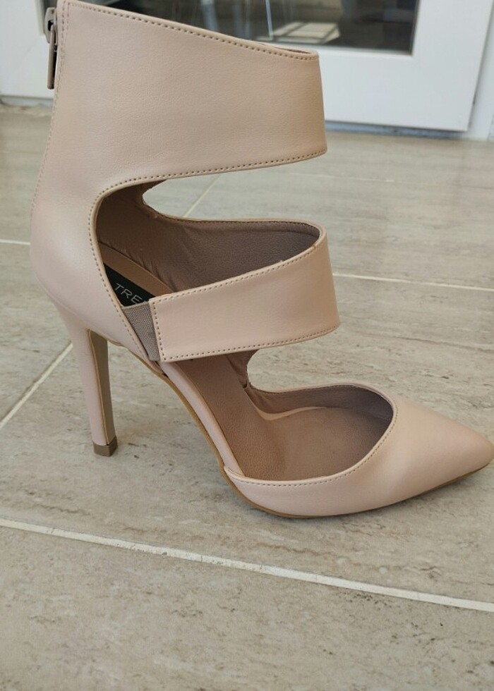 Topuklu ayakkabı - Görsel 3