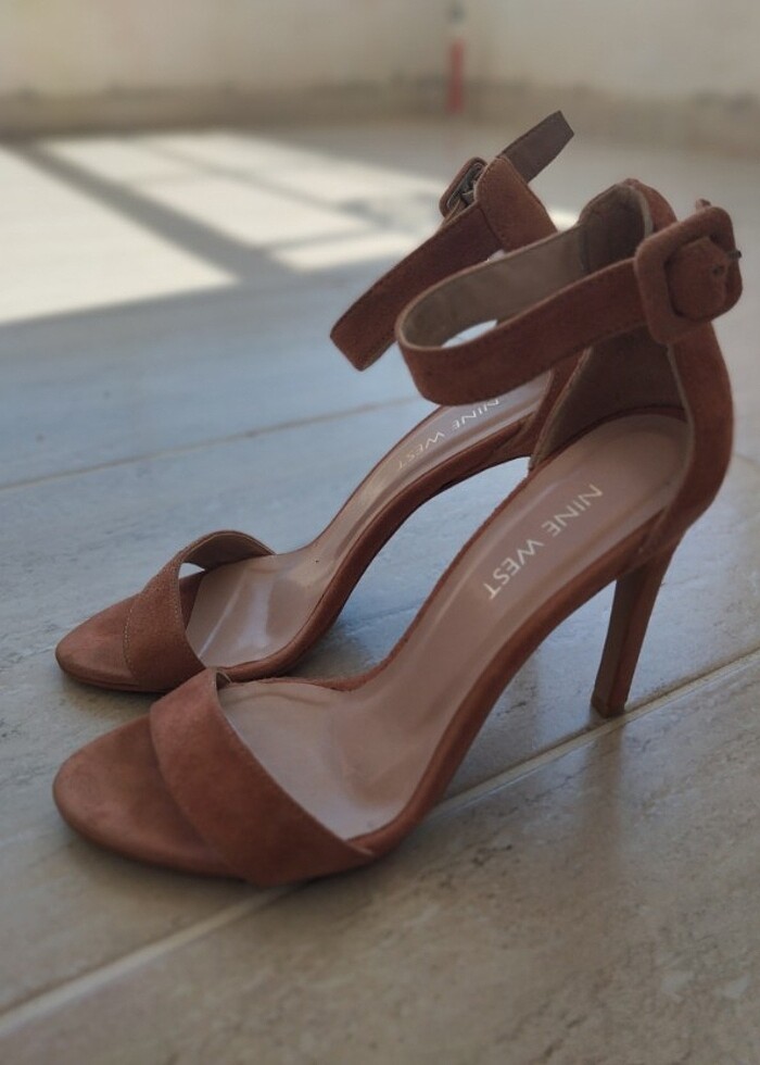 Topuklu ayakkabı - Görsel 3