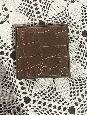 Tarte Bronzer
