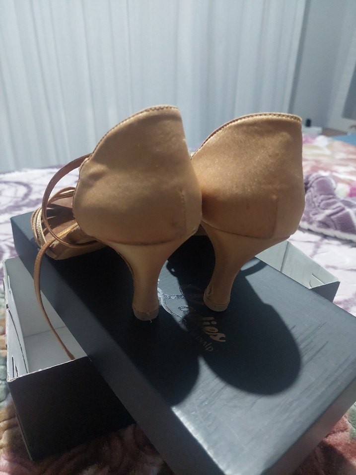 Bej Tokalı İnce Topuklu Kadın dans Ayakkabı - Görsel 3