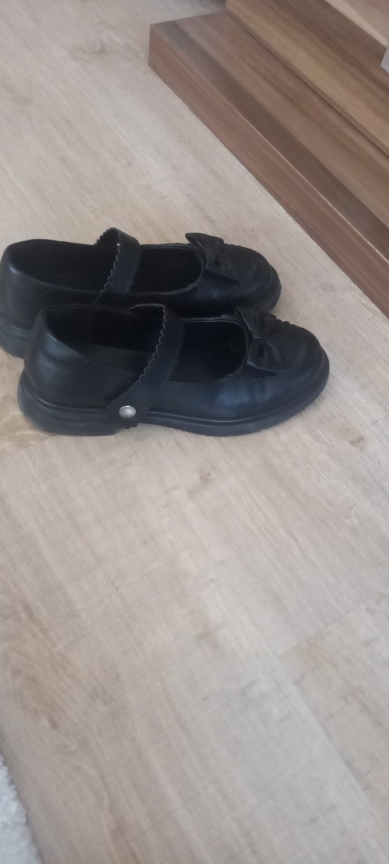Kız Çocuk Siyah Tokalı Özel Ayakkabı 1 kez özel günde giyildi - Görsel 2