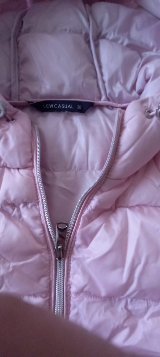 Pembe Kapüşonlu Kadın Mont - Görsel 3