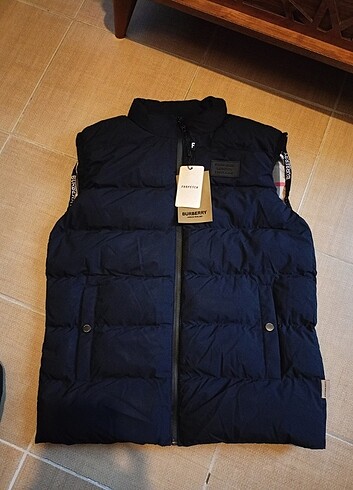 Burberry Yelek