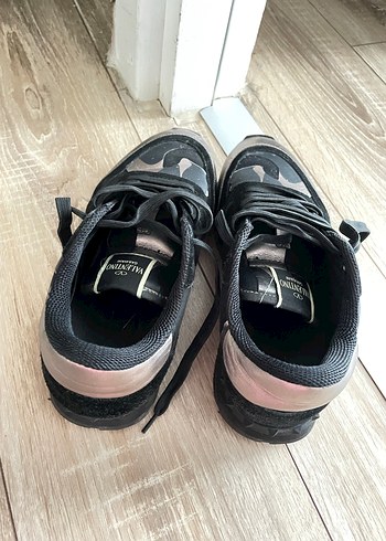 Orjinal Valentino Kamuflaj Desenli Spor Ayakkabı - Görsel 2