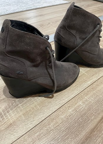 Lacoste kalın topuk bot - Görsel 3