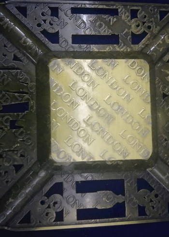 Altın Renkli Londra Temalı Kül Tablası - Görsel 3