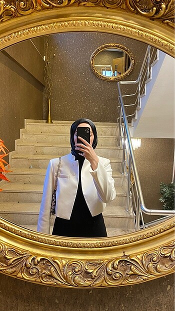 ZARA CROP BLAZER