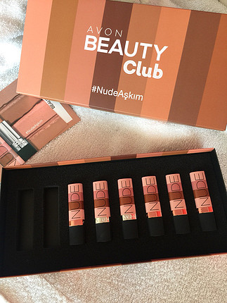 MAC Avon nude set
