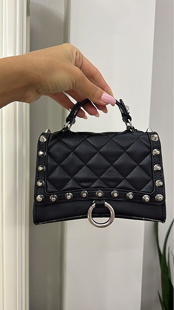 Zara Zımbalı deri çanta