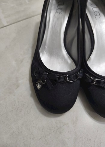 Diğer Kemer Detaylı Siyah Gotik Dolgu Topuklu Kadın Ayakkabı