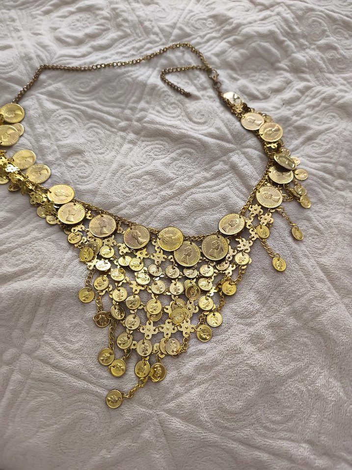 Altın Renkli Zincir Detaylı Bohem Vücut Zinciri - Görsel 3