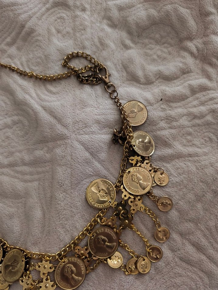 Altın Renkli Zincir Detaylı Bohem Vücut Zinciri - Görsel 4