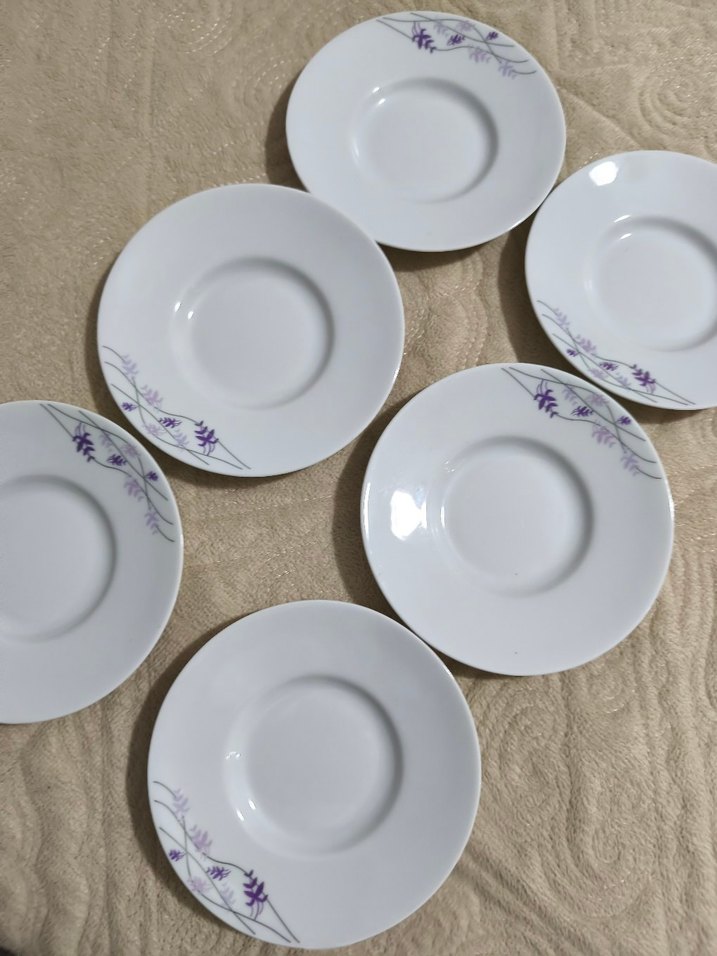 Beyaz Çiçek Desenli 6'lı çay Tabak Seti - Görsel 2