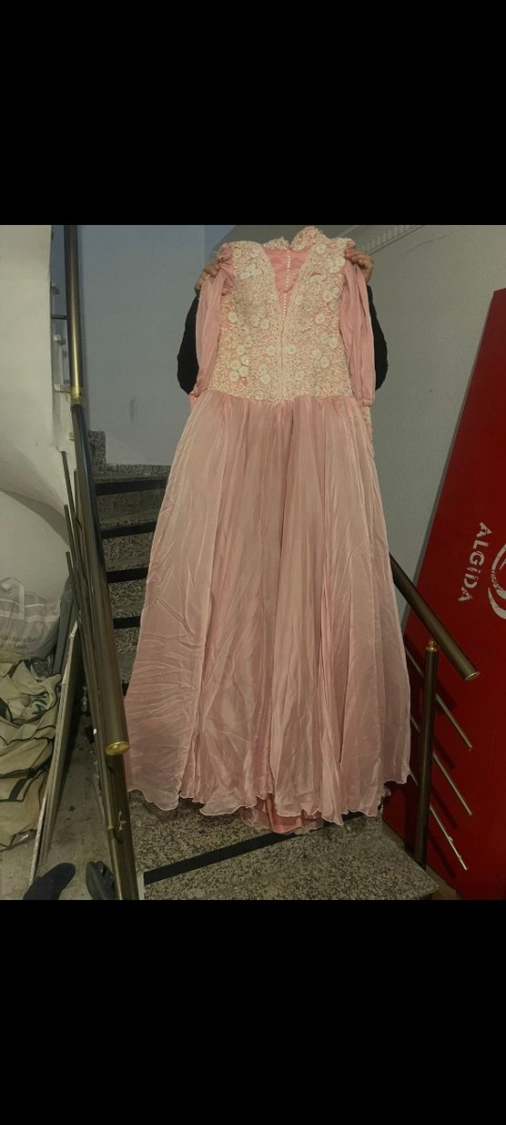 Dantel İşlemeli Uzun Kollu Pudra Rengi Gelinlik - Görsel 2