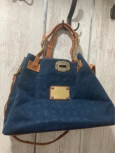 Lacivert Orta Boy Çanta - Görsel 2