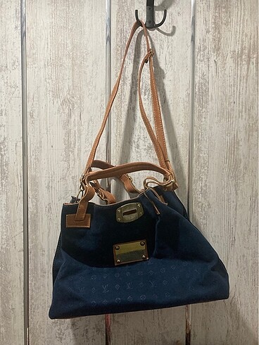 Lacivert Orta Boy Çanta - Görsel 3