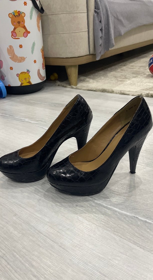 Klasik Siyah Yılan Desenli Stiletto - Görsel 4