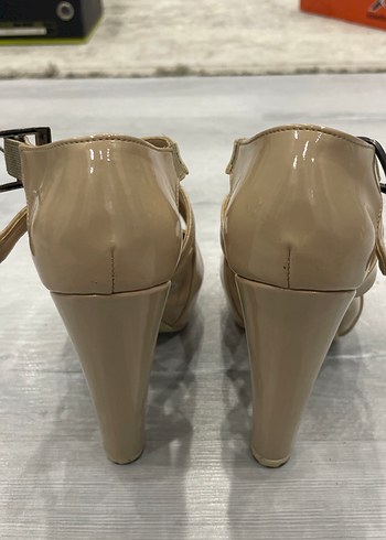 Bej Rugan Tokalı Stiletto Platform Kadın Ayakkabı - Görsel 4