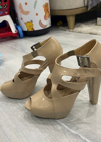 Bej Rugan Tokalı Stiletto Platform Kadın Ayakkabı - Görsel 3